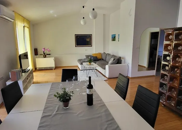 Apartment Petra Pekica